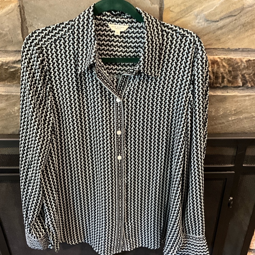 Blue, Black and White Zig Zag Patterned Shirt